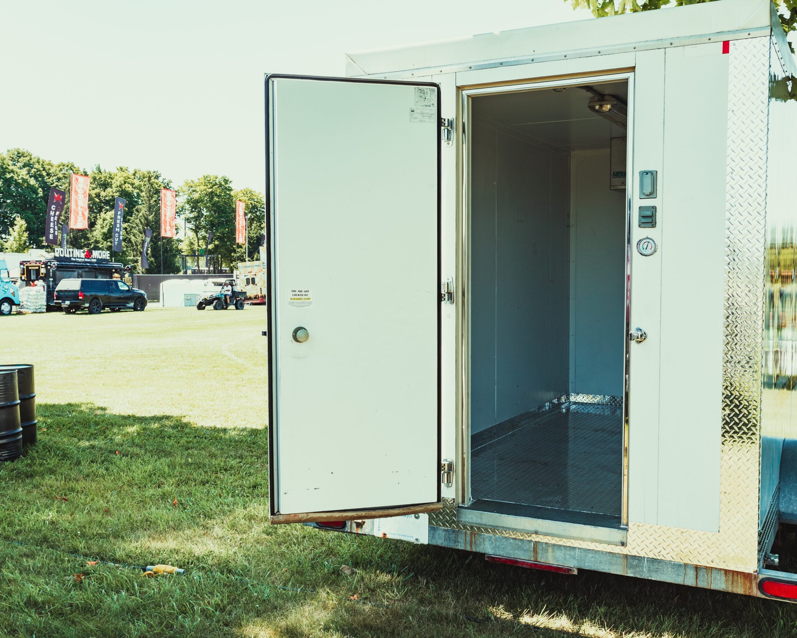 2013 - 12' Cooler Trailer (Refurbished) - Image 3
